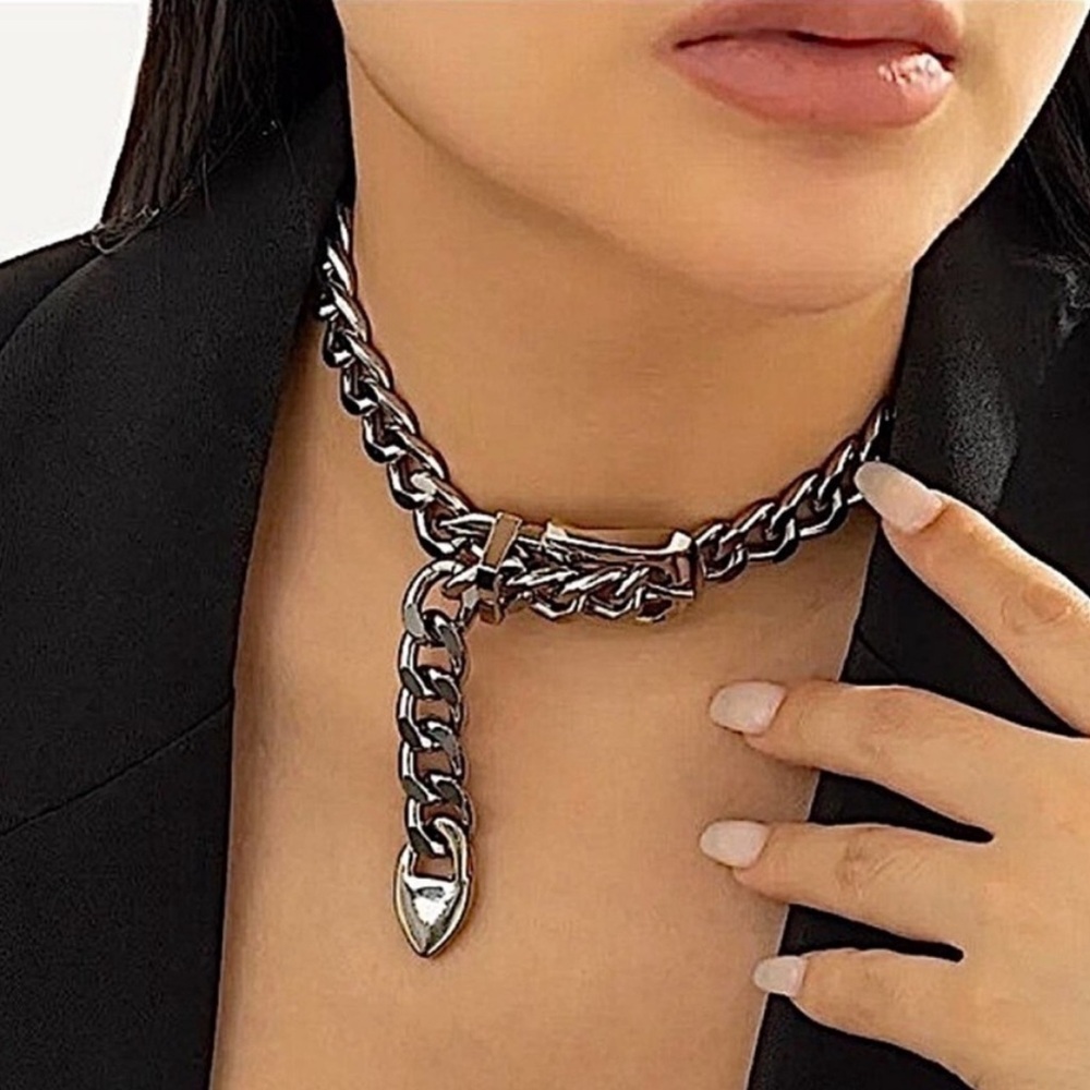 SILVER Belt Buckle Design Exaggerated Choker Necklace NEW